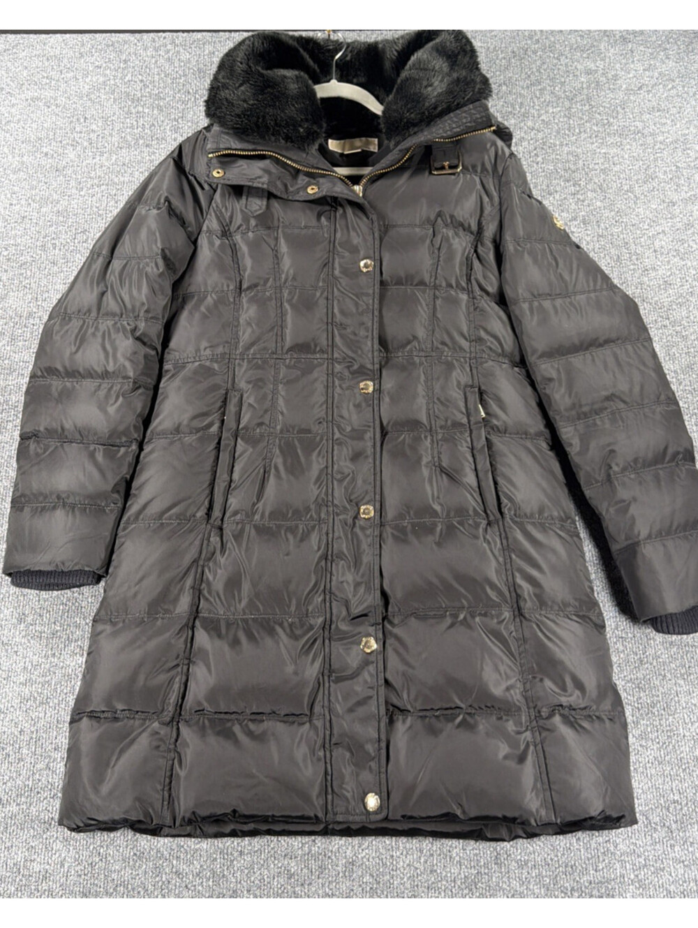 Michael Kors Mid-Length Quilted Down Puffer Coat W/Faux Fur Collar- Women's M